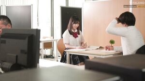 FSDSS-491 After a Sudden Heavy Rain, She Evacuated to a