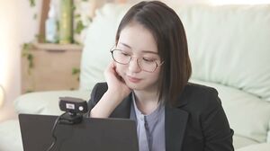 700VOTAN-011 A Crisp Political Commentator After Live S