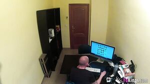 Fakings - Kevin Sex, Nika