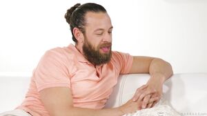 NuruMassage - Sonia Harcourt - The Nuru Fund