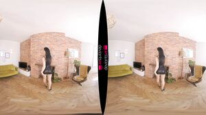 DeviantsVR - Zuzu Sweet Dressed To Tease in 4K
