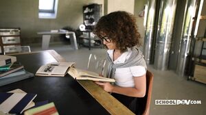 Geisha Kyd - The Cute Bookworm's First Time