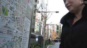 404DHT-0644 A 50-year-old mature woman traveling alone