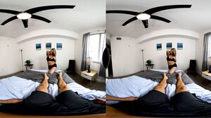 Quinn Waters - Stepmom Needs Massage in 4K