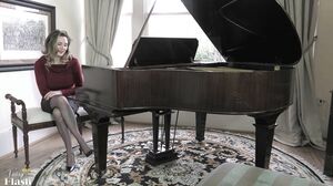 Samantha Bentley - Play me! - VintageFlash