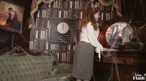 Tia Jones - Haunted house! - VintageFlash