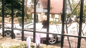 Girls with Guns - She will do anything to solve a case,