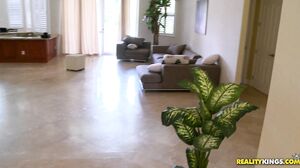 Carly Bell - Ring her bells