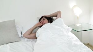 Amy D, Claire Benz - Good Moaning GILFS