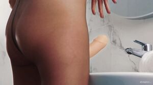 StrapLez - Mia And Casey Nohrman - Watching You