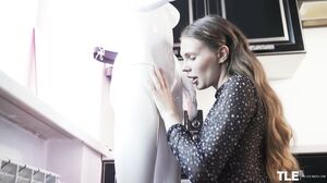 TheLifeErotic - Elina De Lion Mannequin 2