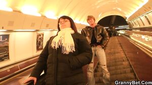 Granny Sluts - Fattie in the metro