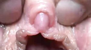 Closeup Pussy'n'Clit Play