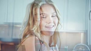 EternalDesire - Valeria Mint Hot Evening