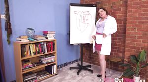 GirlsOutWest - Bomba Deluxe Professor Pussy