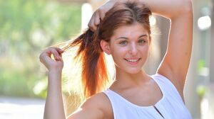 Fiona - Total Teenager