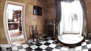 Amirah Adara & Anissa Kate - The Heist