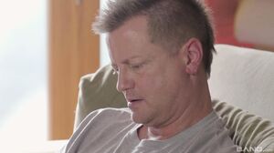 Violet Starr couldn't wait to fuck her stepdaddie on the living room couch in 4K