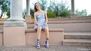 Daisy Lavoy - Starting New And Shy