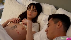 Stepsis offers to sleep in bed with me