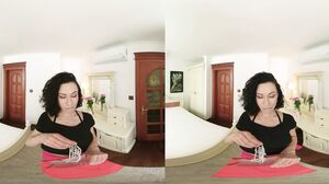 Stacy Bloom - Czech VR 402 Lover's Gift