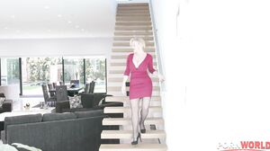 Insatiable Cougar Dee Williams Takes An Ass Pounding Fr