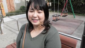 CHCH-031 An Amateur Wife With Super Plump Breasts Who H
