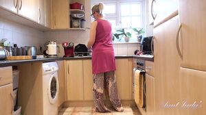 AuntJudys - Maggie Moon 2