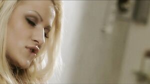 Come From Behind - Leony