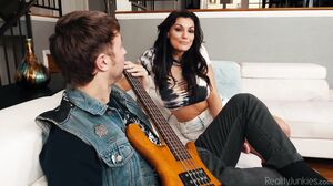 Becky Bandini - Mom's Cuckold 21 Scene 3 - Band Slut Becky