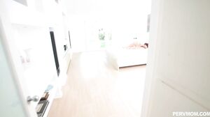 Syren De Mer - Welcome Wagon, Stepmom Shaggin’