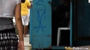 Filipina cachonda follada en la habitación del hotel