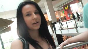 Selina18 - Vom Typen Im Einkaufcenter Durchgevogelt