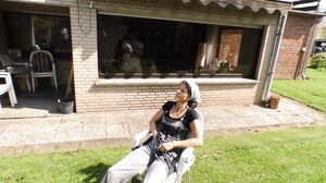 MMV German Amateur - Doctor gets pleasured from her mat