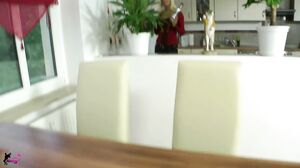 AmyStarr - Erkannt und zum Ficken eingeladen