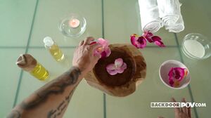 Asia Vargas - The Perfect Massage