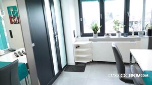 Stacy Bloom - Driving A Hard Bargain