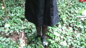 Pretty_Girl - Riskant! Miss Undercover im Stadtpark!