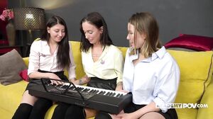 Amalia Davis, Mary Rock, Julia Moon - Naughty Melody