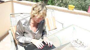 Molly Fantasizes and Masturbates After Outdoor Remote Work Meeting in HD