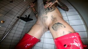LucyZZZ - Fucking in the Restroom With Sascha Ink