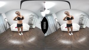 SLR xVirtual - CzechCasting - Veronika