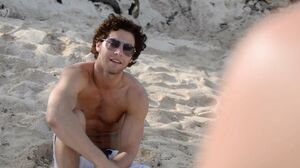 Carmen, Leila - Christmas Vacation