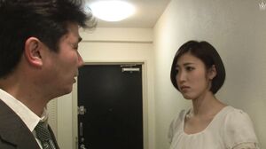 741M618-G02 A Heartbroken Married Woman Who Falls Into