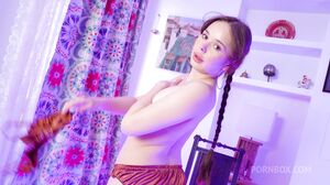 Faplex Casting - 18yo teen Betty Carr with beatiful bod