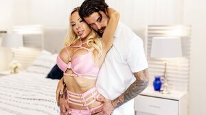 You want to see your stepsisters cock?