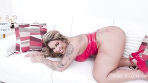 Hot slut Victoria Diaz 5 on 1 gangbang with DAP, TP TAP & a lot of piss drinking