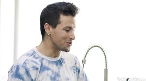 RealityJunkies - Samantha Lexi Bigger Is Better