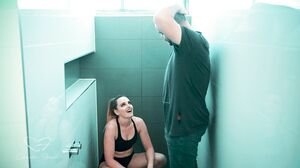 Charlieforde - Strap In