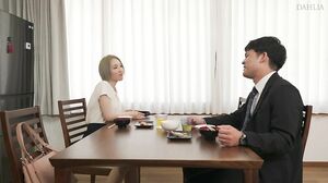 DLDSS-224 A married woman’s rationality flew away after